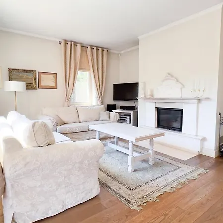 Βίλα Golden - Elegant Family With Garden Near Krakow Węgrzce