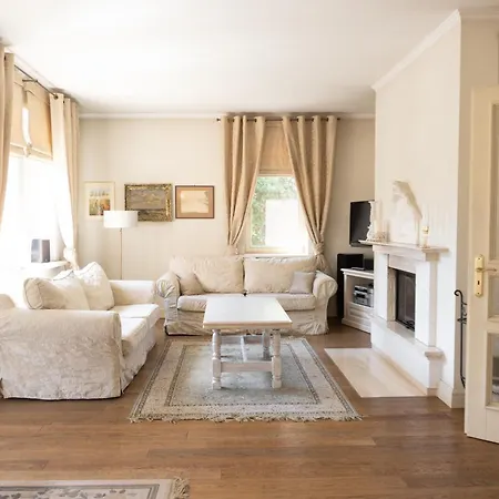 Golden - Elegant Family With Garden Near Krakow Βίλα Węgrzce